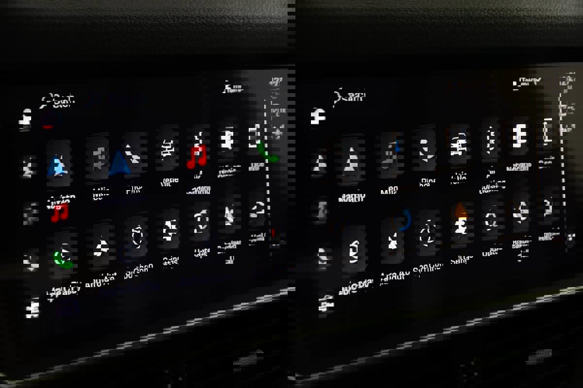 Used 2023 Porsche Cayenne image 59