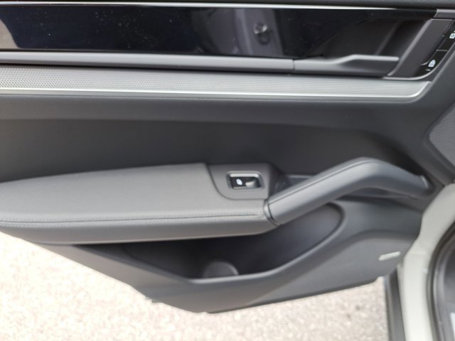New 2026 Porsche Cayenne E-Hybrid image 21