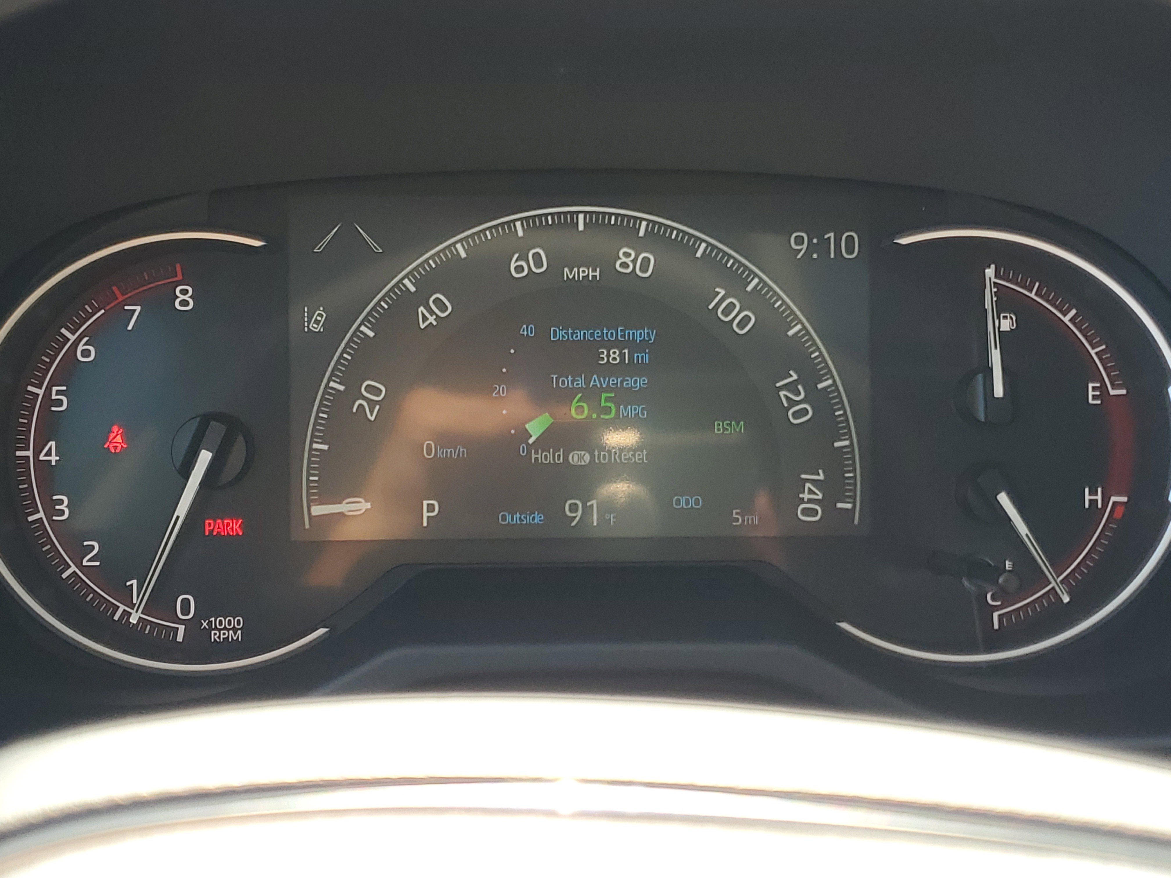 New 2025 Toyota RAV4 XLE image 29