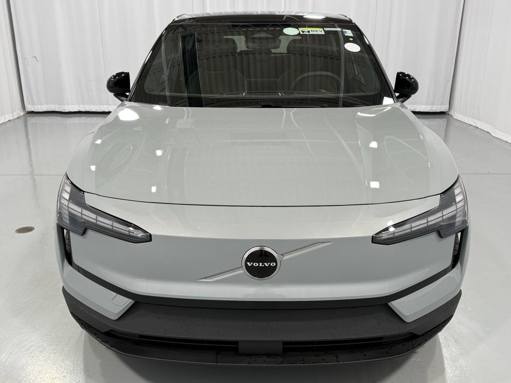 New 2025 Volvo EX30 Plus w/ Protection Package Premier image 3