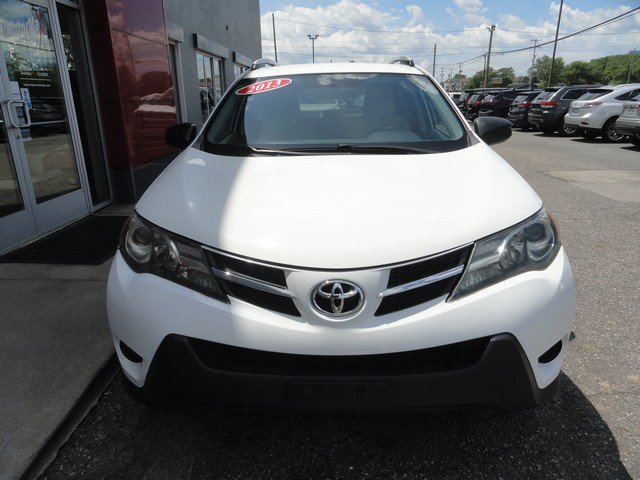 Used 2013 Toyota RAV4 LE AWD/4WD image 6