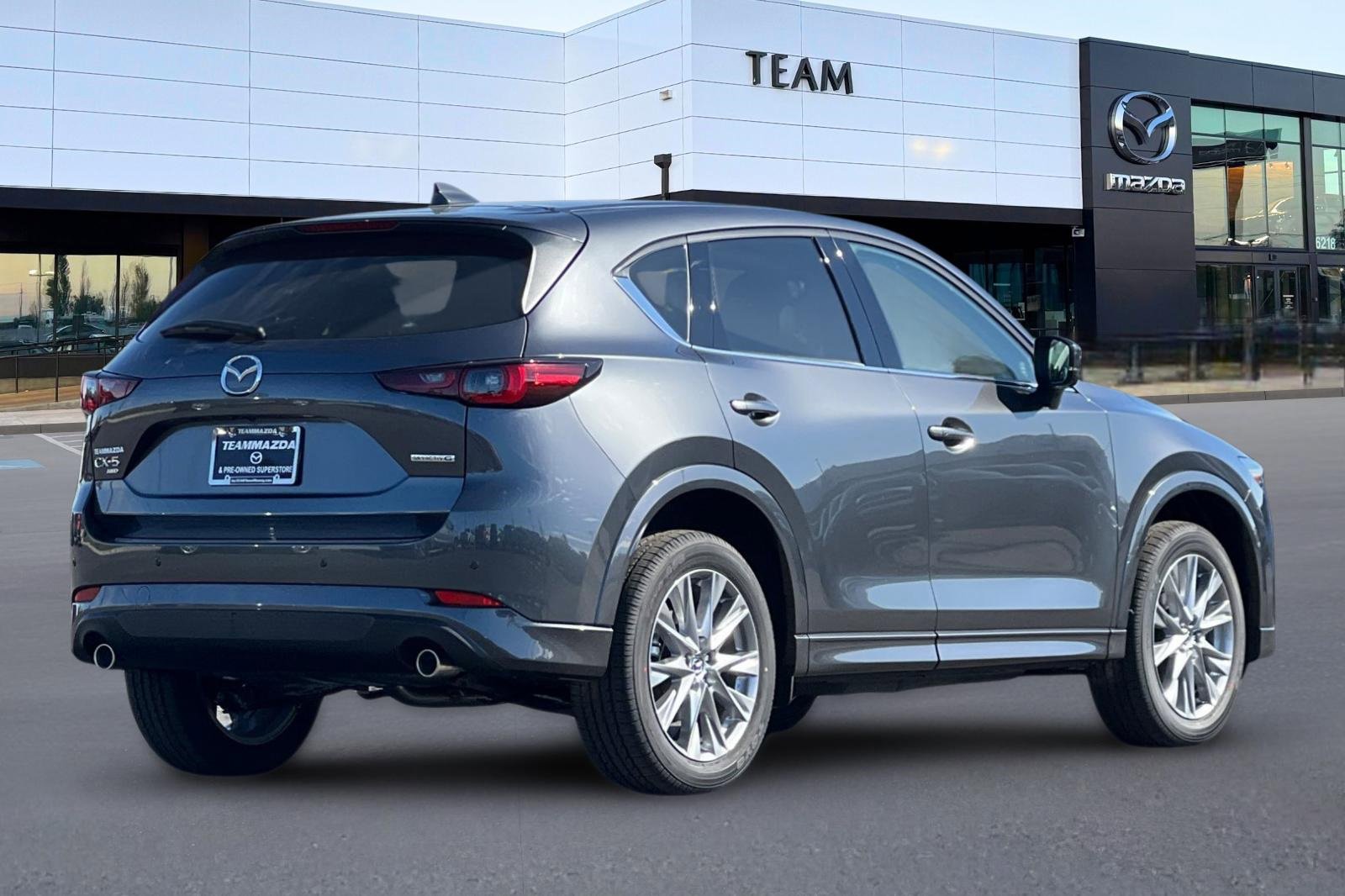 New 2025 MAZDA CX-5 AWD 2.5 S w/ Premium Plus Pkg image 4