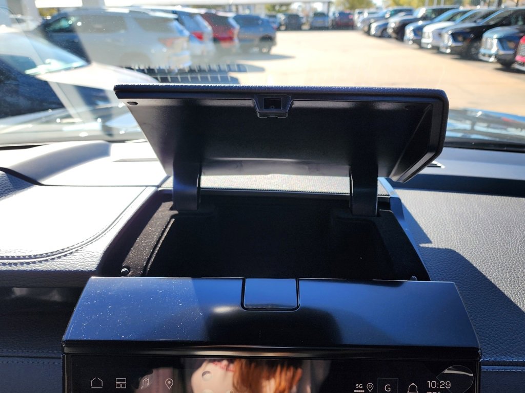 New 2026 GMC Yukon XL Denali w/ Sun & Power Step Package image 32