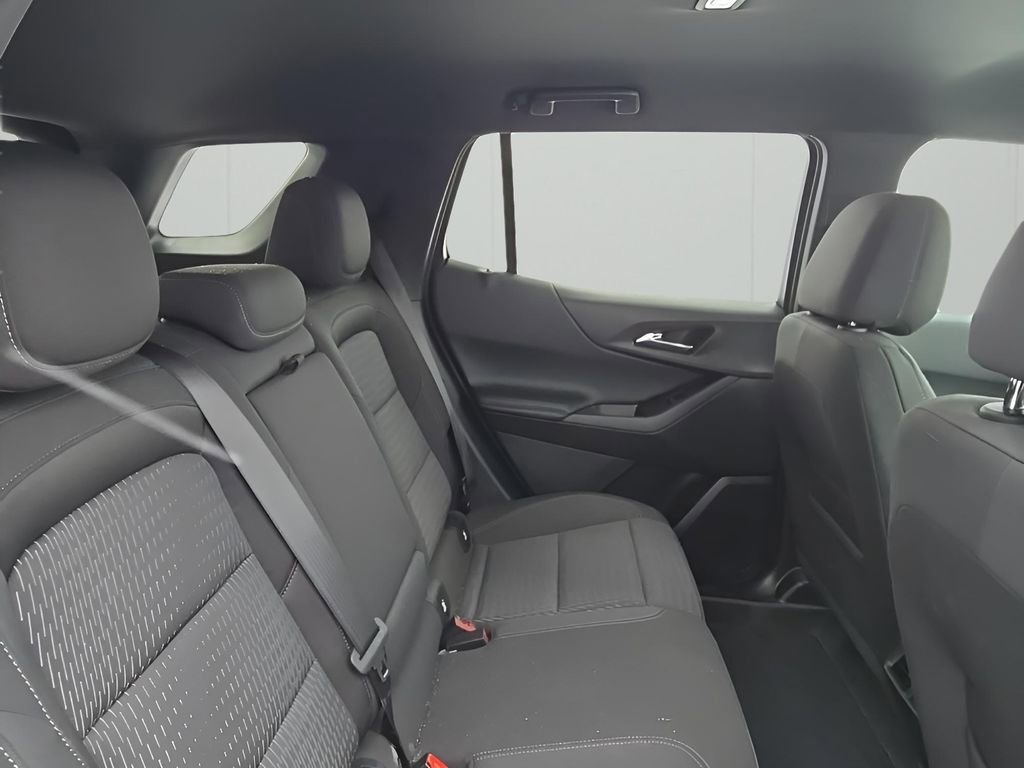 Used 2025 Chevrolet Equinox LT image 16