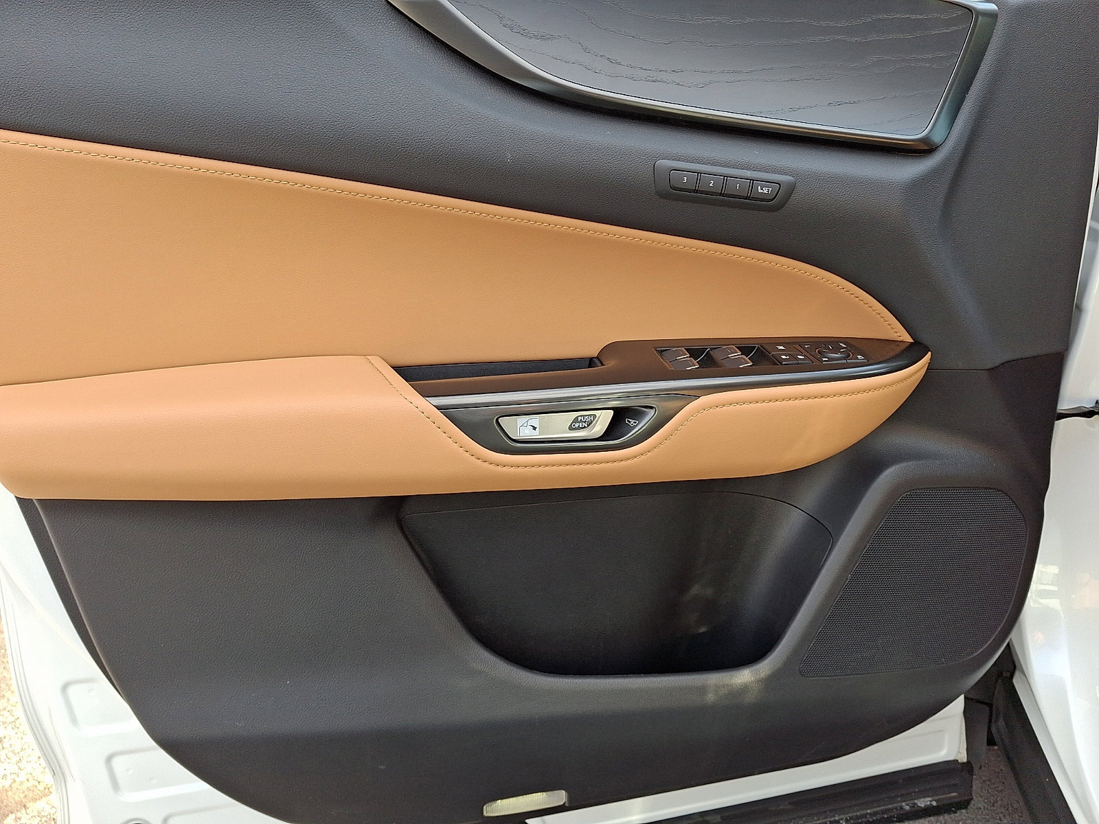 Certified 2023 Lexus NX 450h+ 450h+ Luxury w/ Towing Package (2000 Lbs) image 12