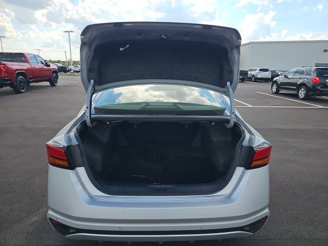 Used 2024 Nissan Altima 2.5 SV image 10