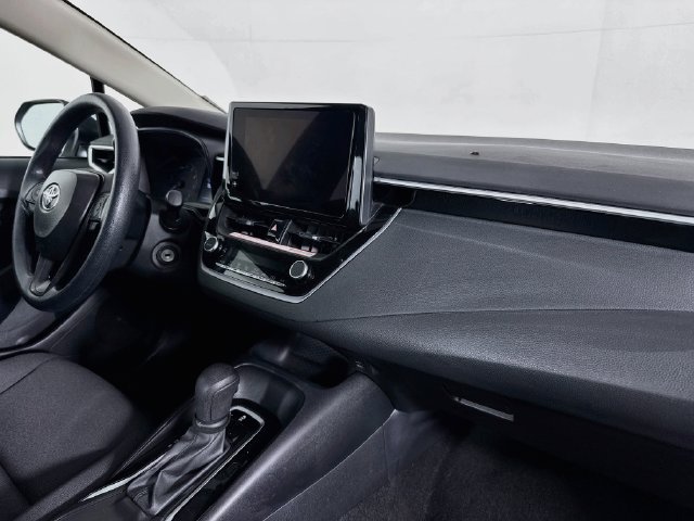 Used 2025 Toyota Corolla LE FWD image 26