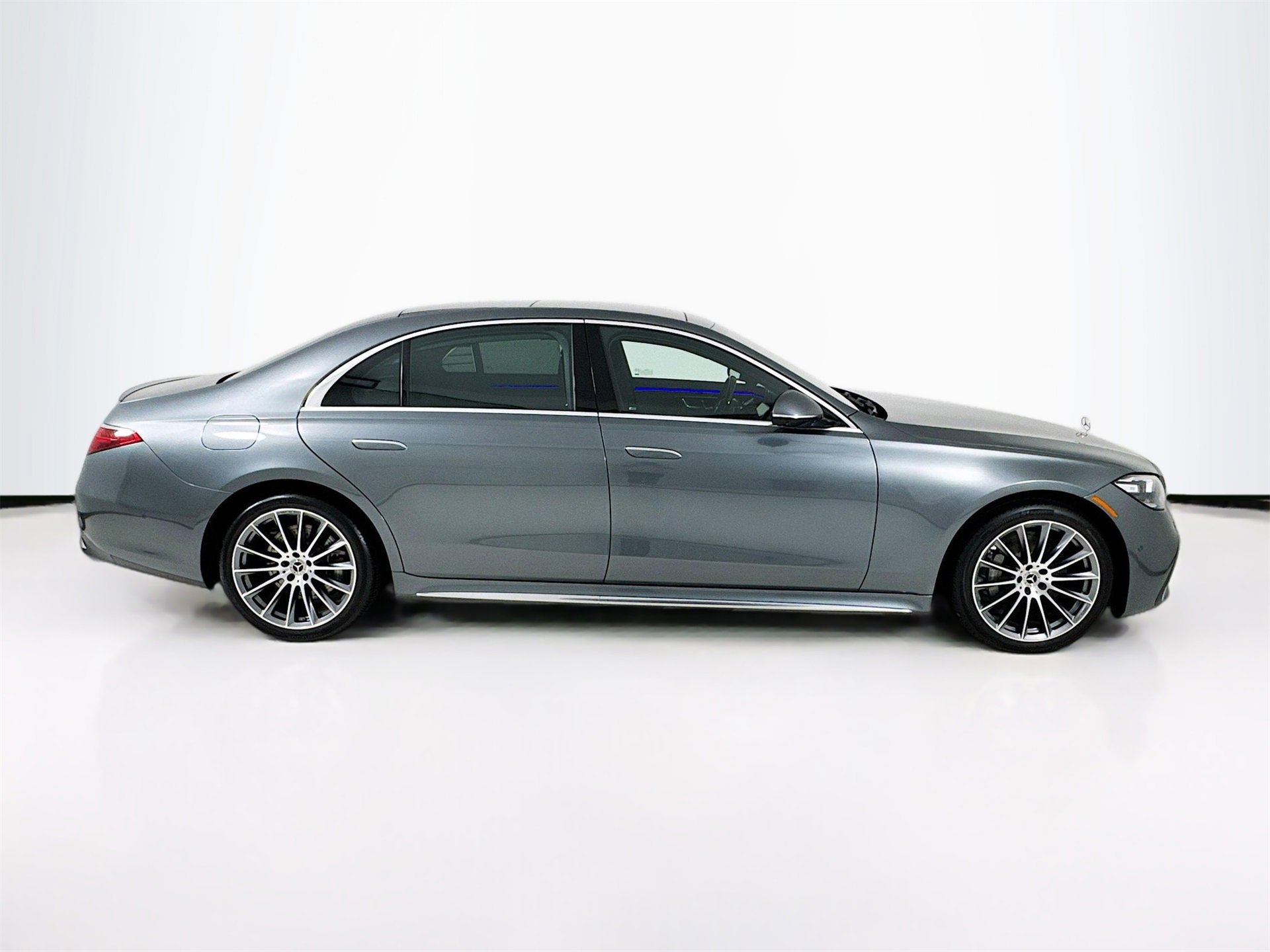 Used 2025 Mercedes-Benz S 580 4MATIC Sedan image 9