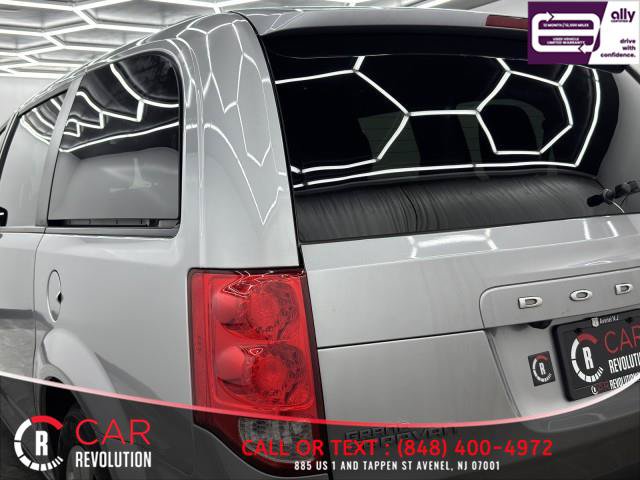 Used 2019 Dodge Grand Caravan SE w/ UConnect Hands-Free Group FWD image 47