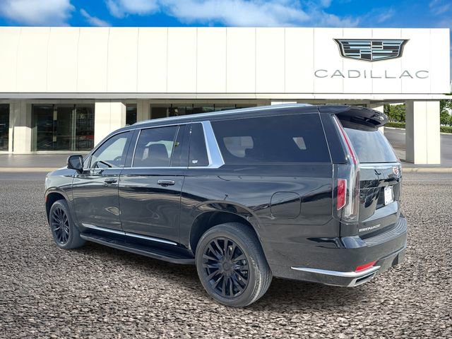 Used 2023 Cadillac Escalade ESV Premium Luxury image 2