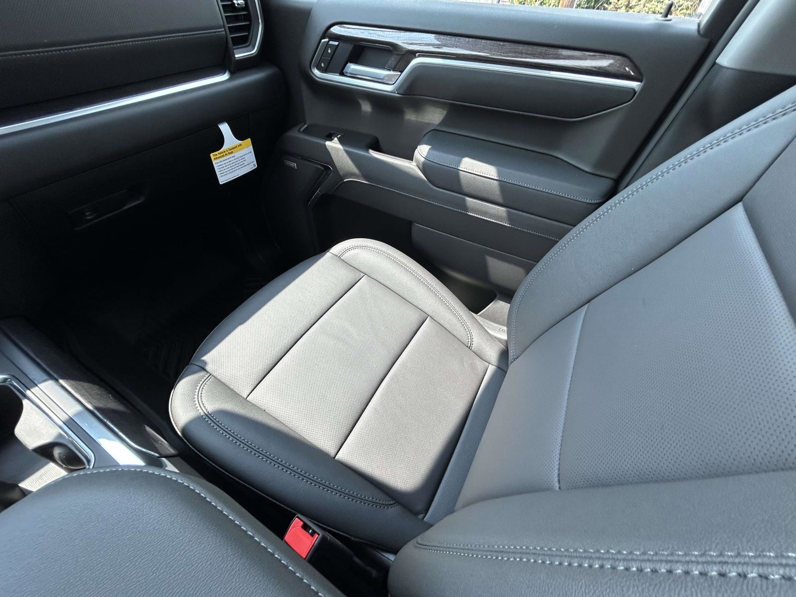 New 2026 Chevrolet Silverado 1500 LTZ w/ LTZ Premium Package image 15