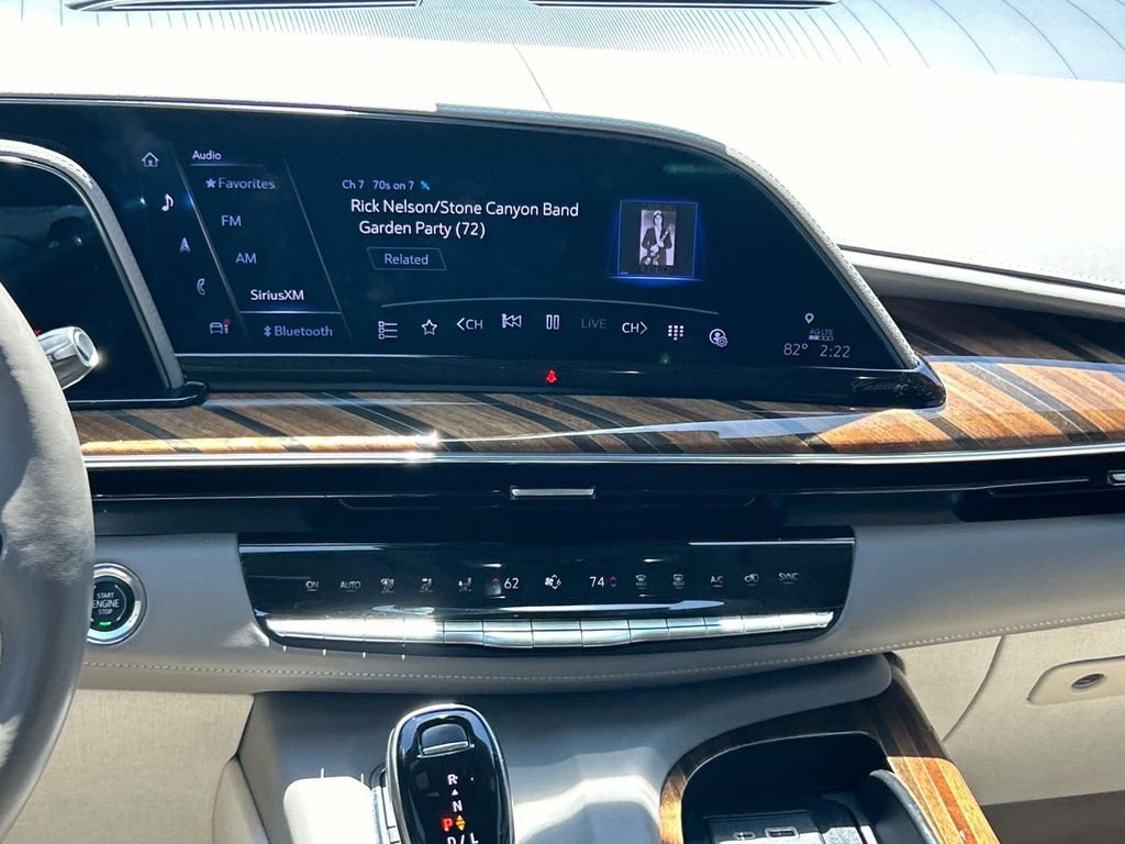 Certified 2023 Cadillac Escalade Sport Platinum w/ Heavy-Duty Trailer Package AWD/4WD image 16