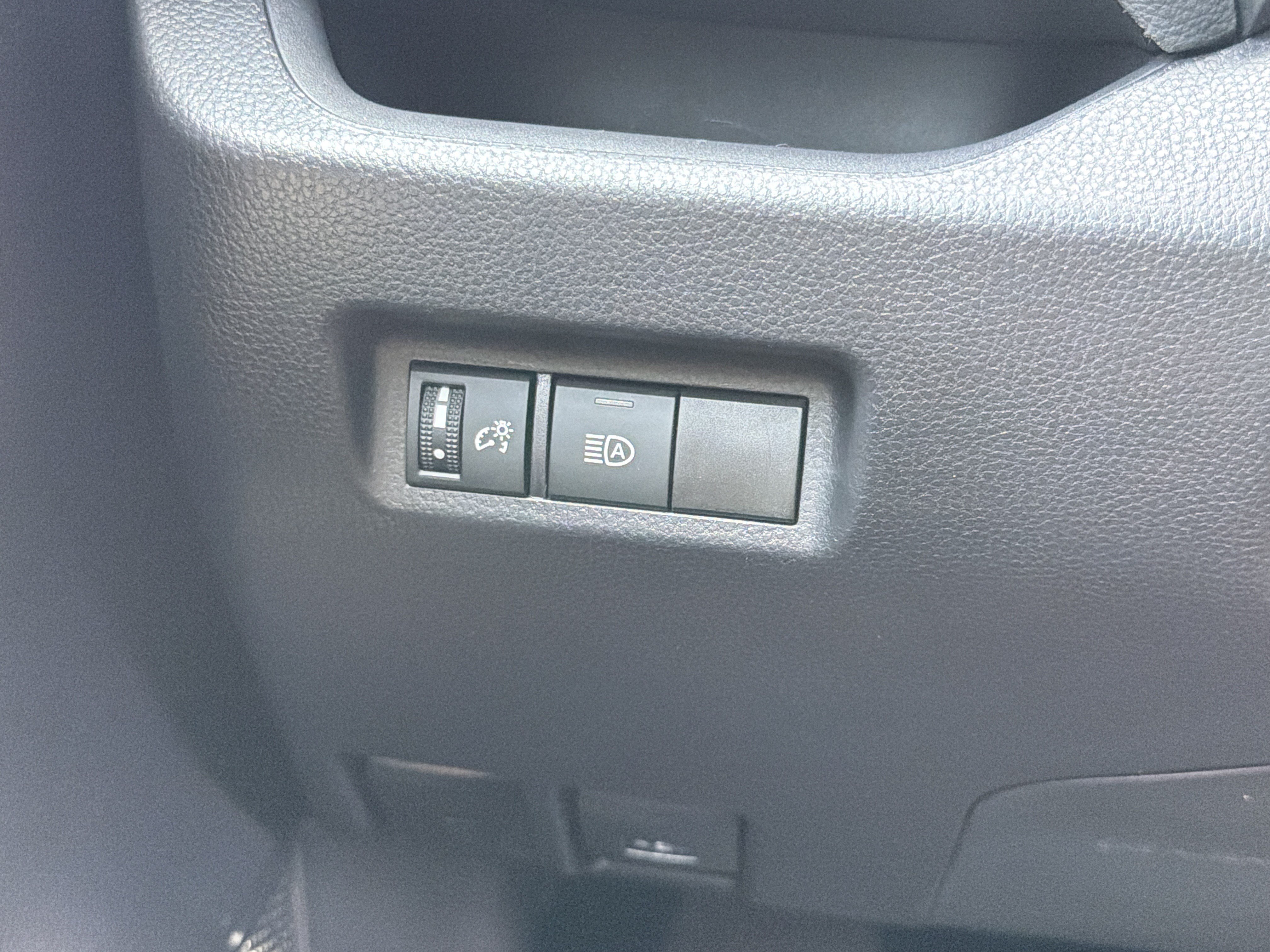 Certified 2025 Toyota RAV4 XLE FWD image 12