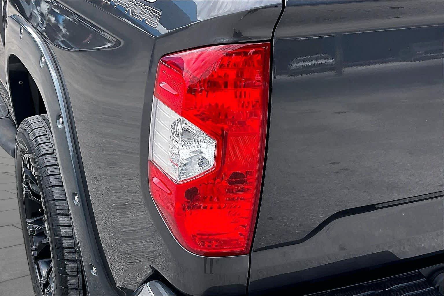 Used 2019 Toyota Tundra SR5 w/ SR5 Upgrade Package RWD image 28
