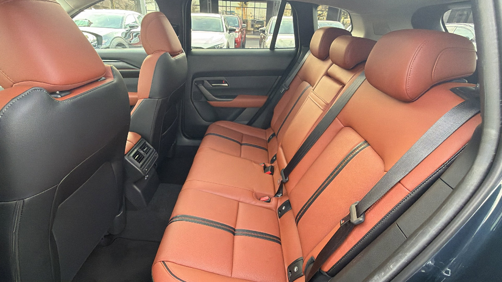 Certified 2025 MAZDA CX-50 2.5 Turbo w/ Premium Plus Pkg image 18