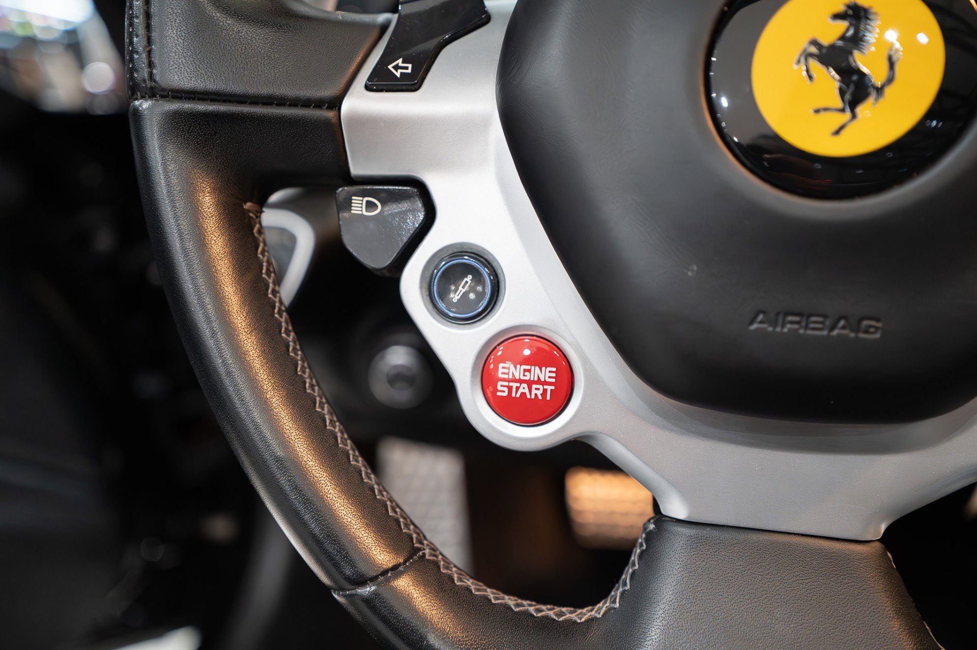 Used 2015 Ferrari California T image 16