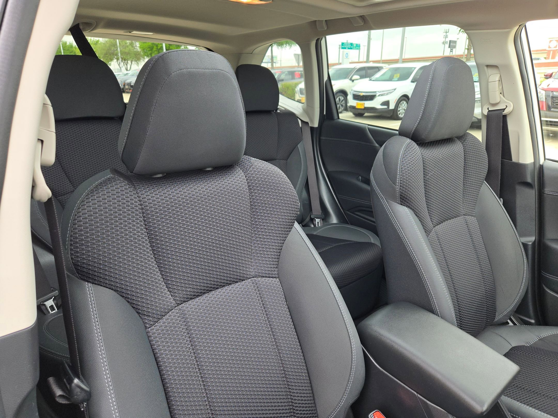 Used 2020 Subaru Forester Premium AWD/4WD image 28