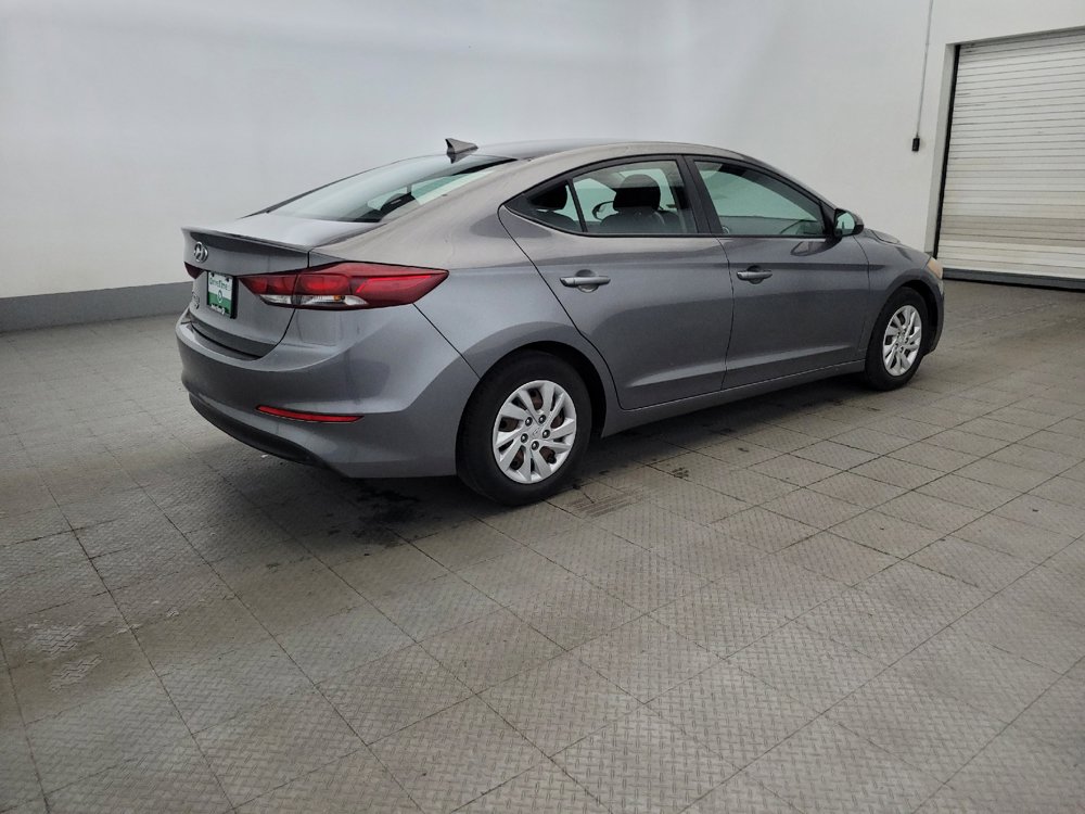 Used 2018 Hyundai Elantra SE w/ SE Connectivity Package 04 FWD image 10