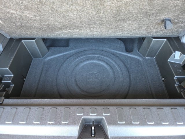 Used 2024 Chevrolet Equinox LT w/ LPO, Floor Liner Package AWD/4WD image 47
