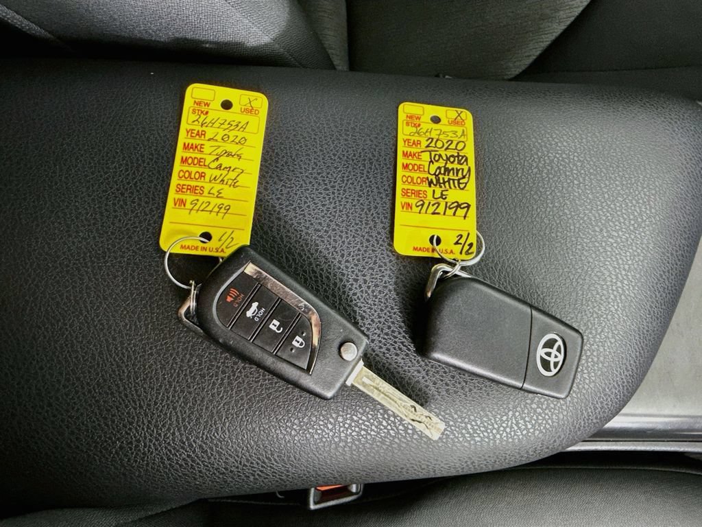 Certified 2020 Toyota Camry LE FWD image 35