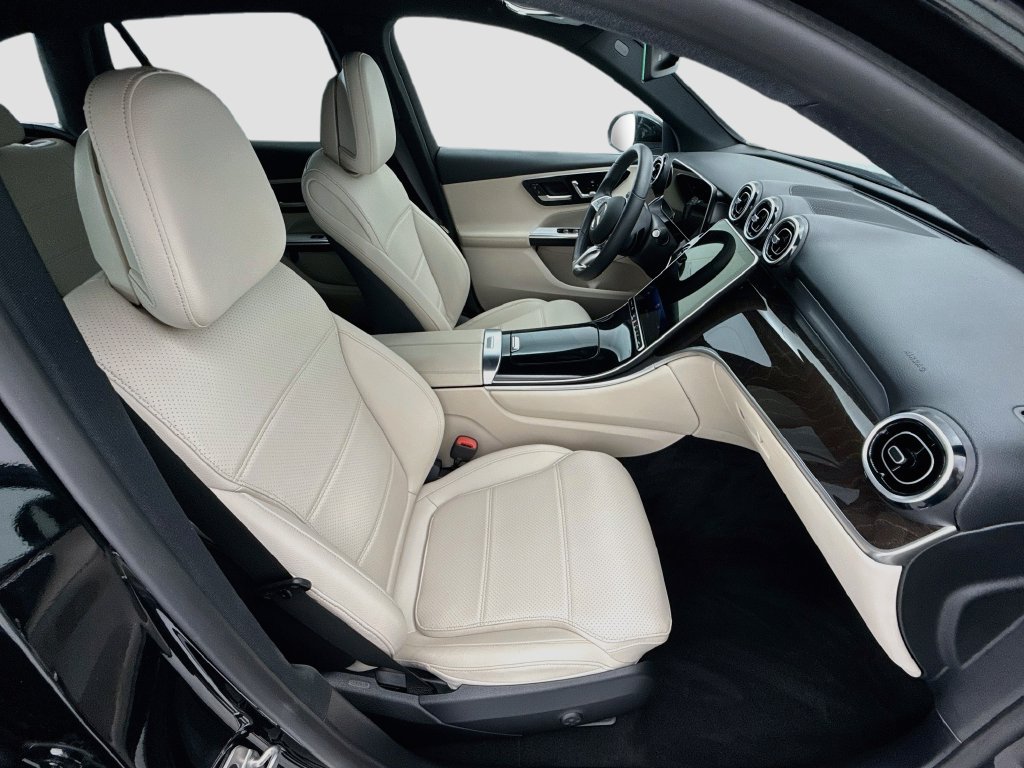 Certified 2026 Mercedes-Benz GLC 300 image 18