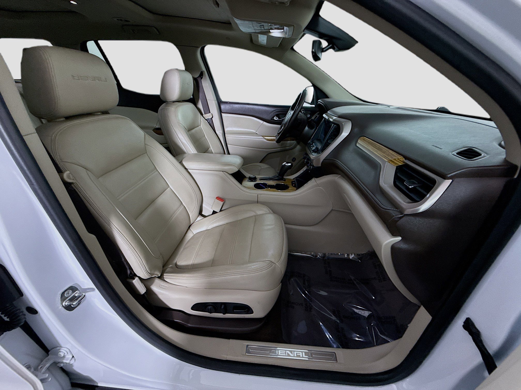 Used 2017 GMC Acadia Denali w/ Technology Package image 29