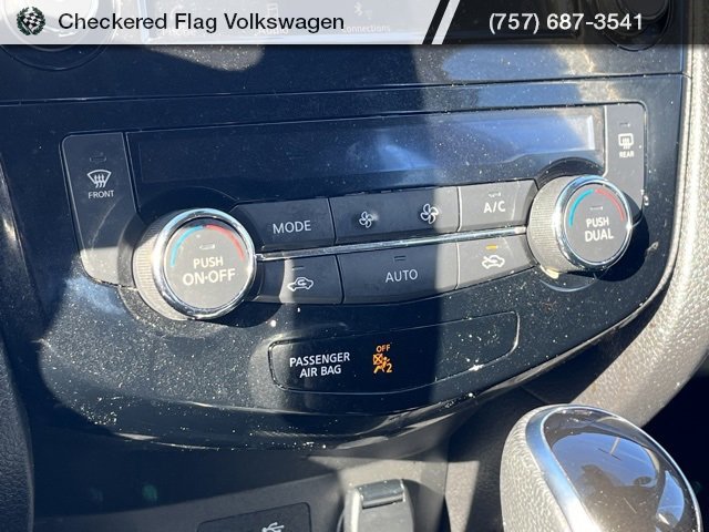 Used 2021 Nissan Rogue Sport SV image 38