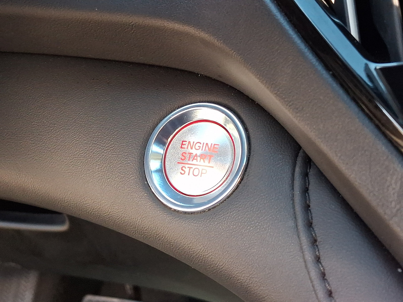 Used 2024 Acura RDX SH-AWD image 26
