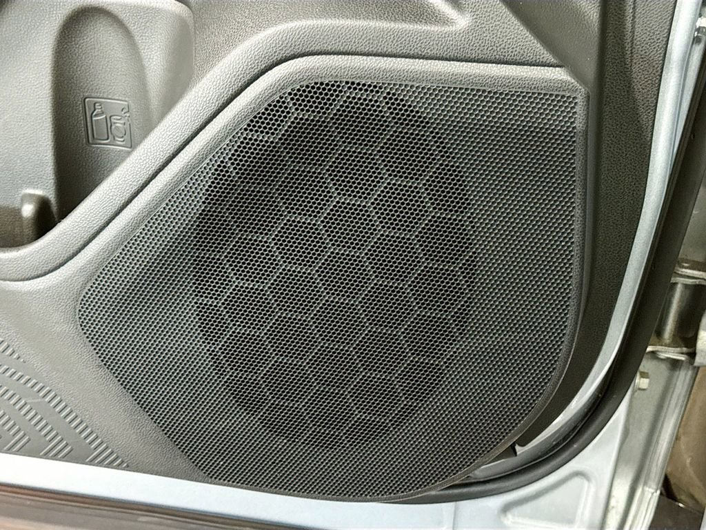 Certified 2025 Subaru Forester Premium image 17