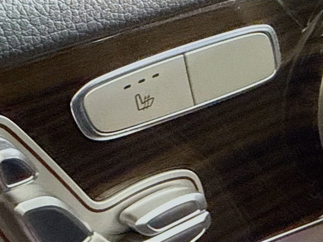 Used 2021 Mercedes-Benz GLC 300 4MATIC image 21