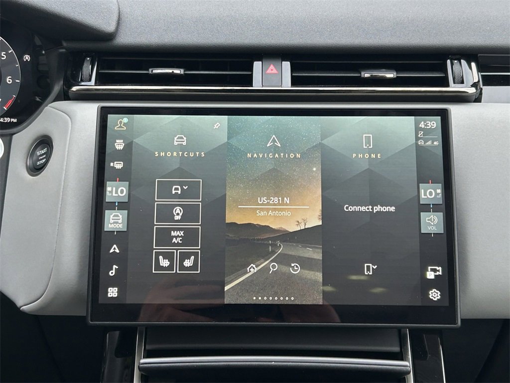 Used 2025 Land Rover Range Rover Velar Dynamic SE image 21