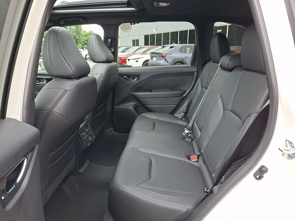 Certified 2025 Subaru Forester Limited AWD/4WD image 10