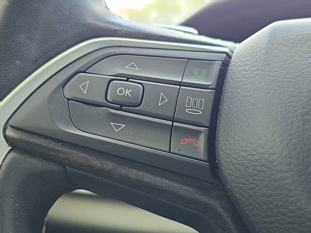 Used 2021 Jeep Grand Cherokee L Limited image 24