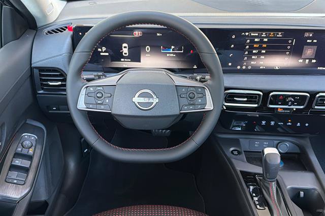 New 2027 Nissan Sentra SR w/ Floor Mat Package FWD image 15