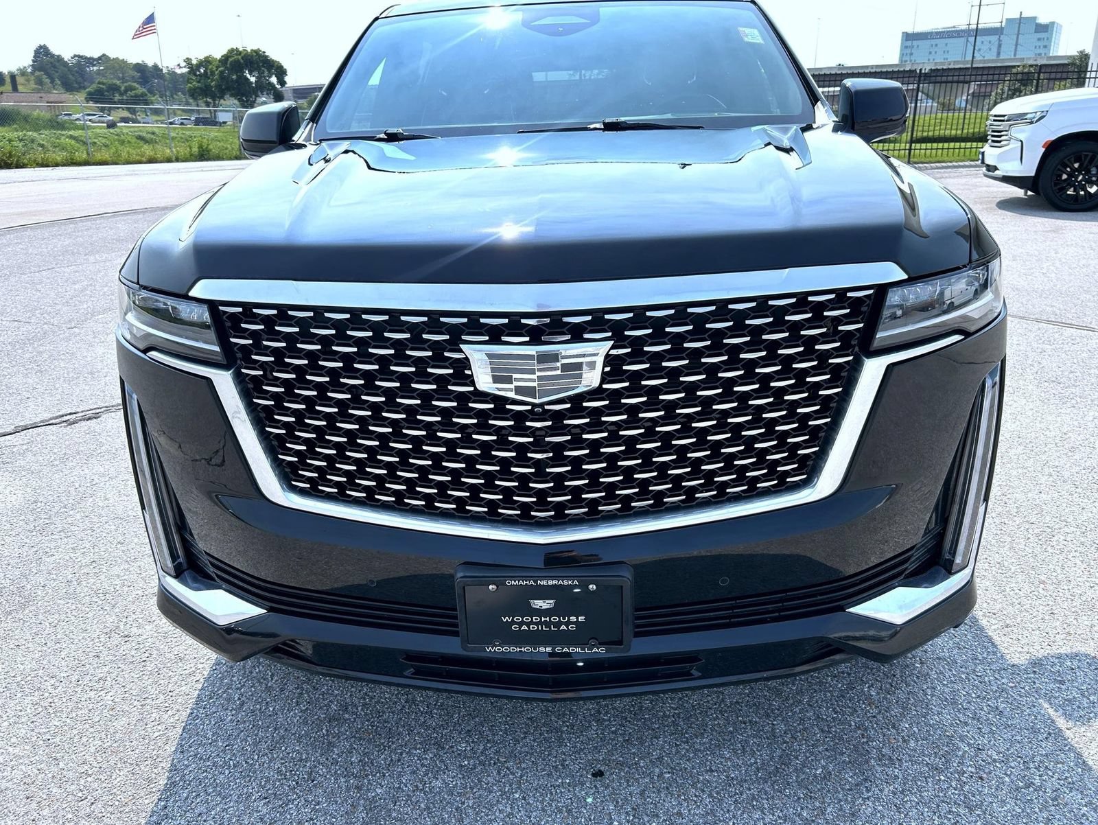 Used 2023 Cadillac Escalade ESV Premium Luxury AWD/4WD image 9