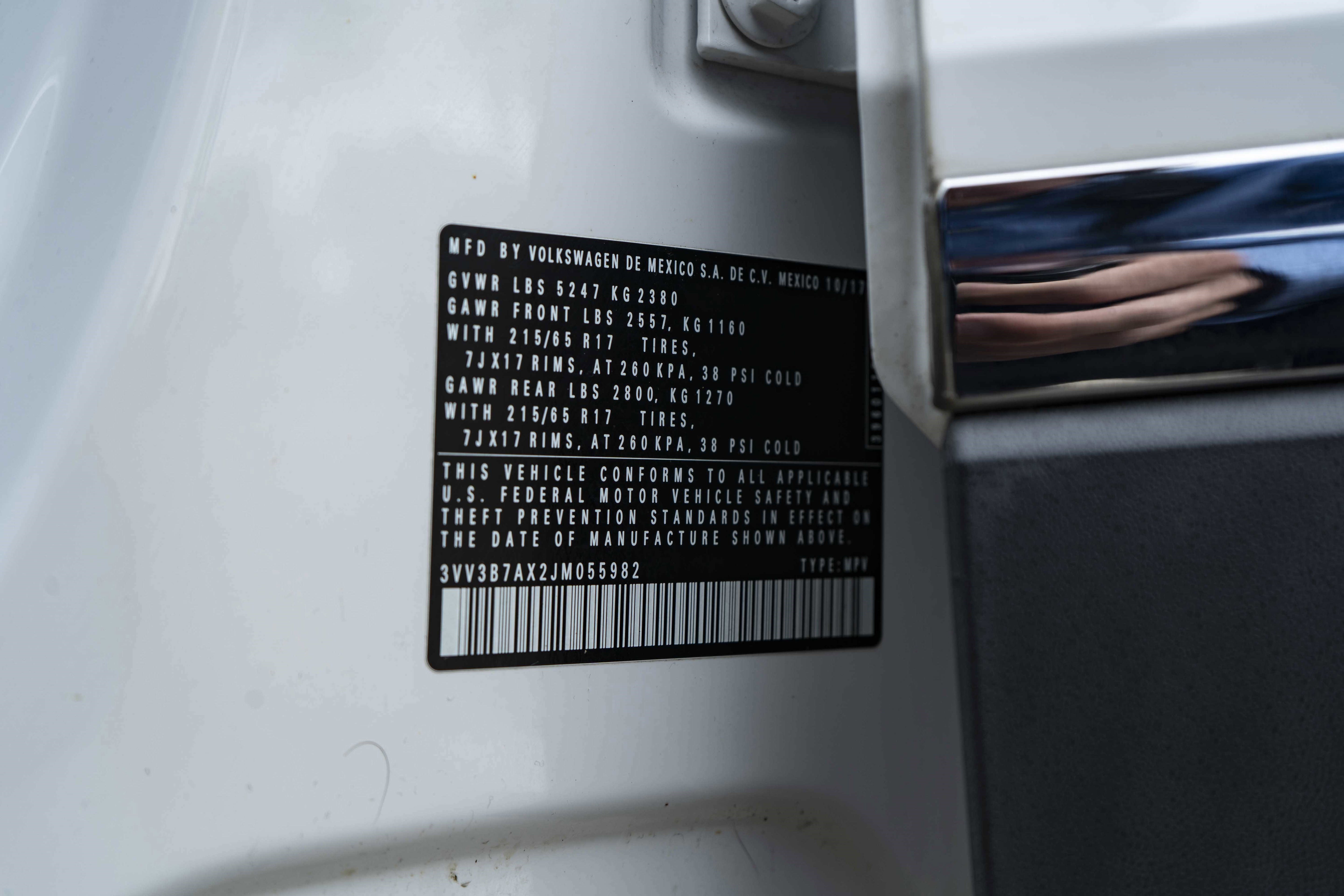 Used 2018 Volkswagen Tiguan SE image 42