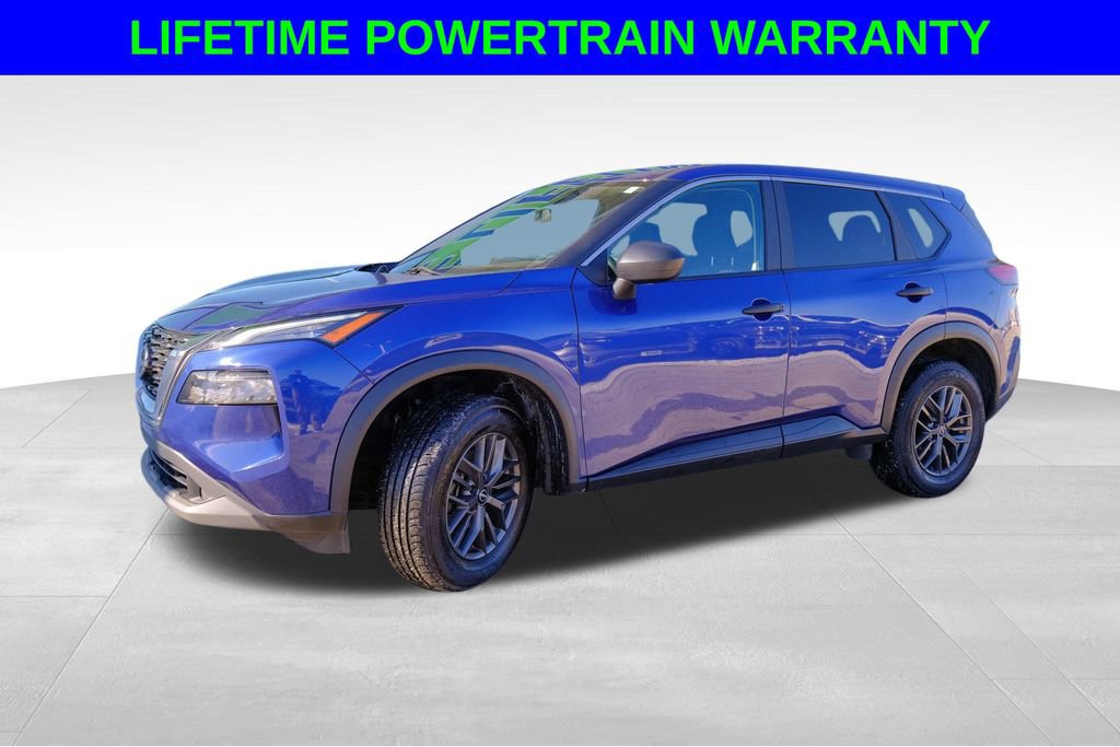 Used 2023 Nissan Rogue S image 2