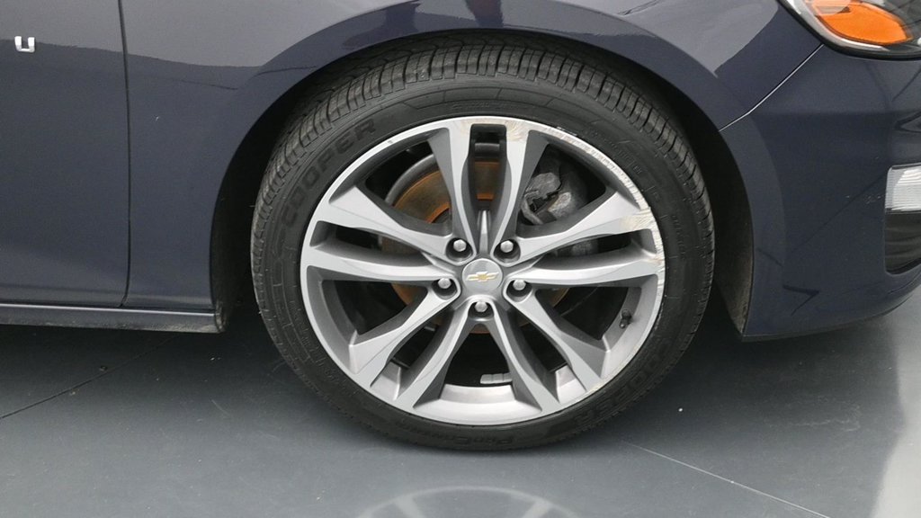 Used 2025 Chevrolet Malibu LT FWD image 16