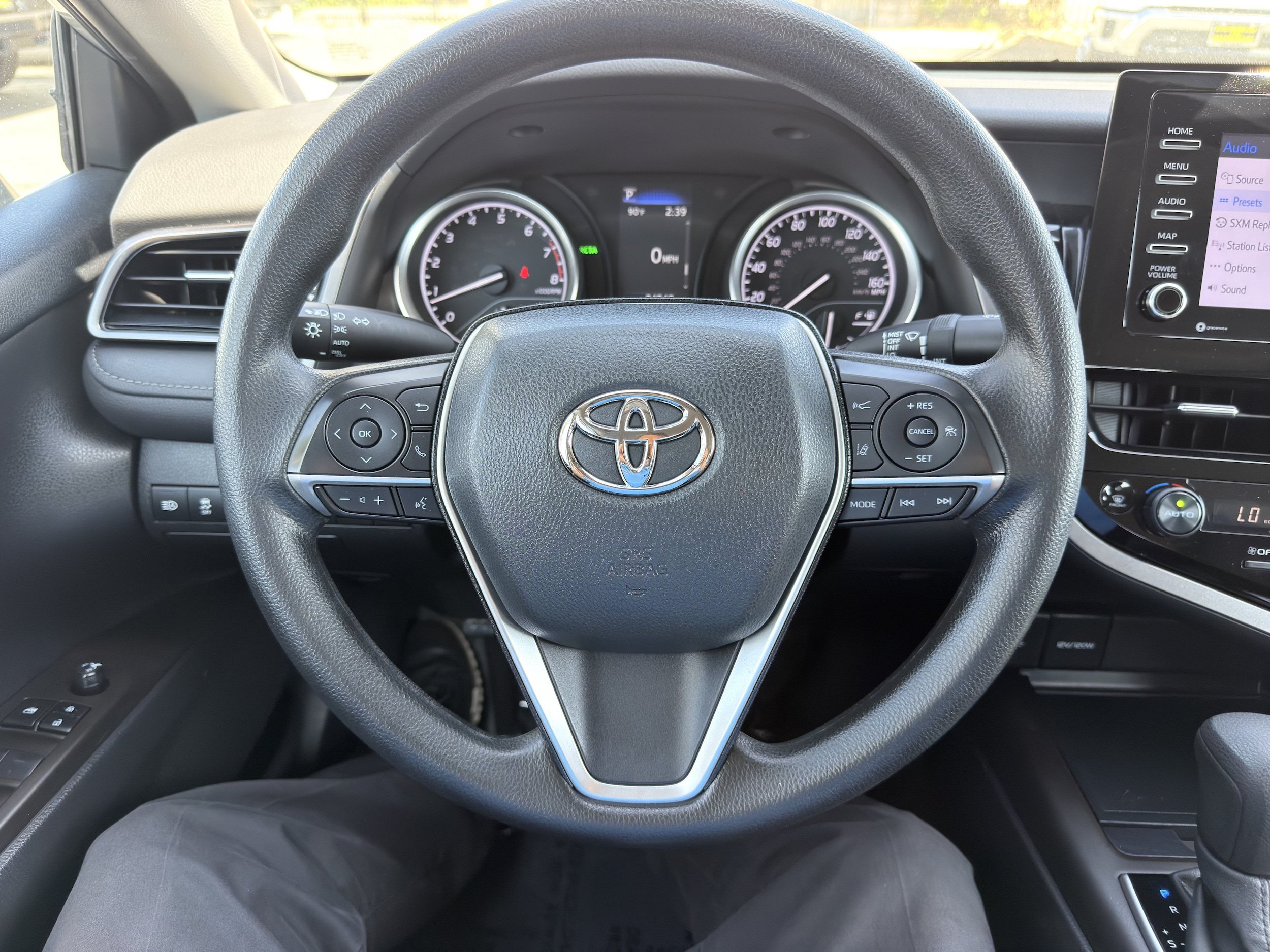 Used 2022 Toyota Camry LE w/ Convenience Package FWD image 26