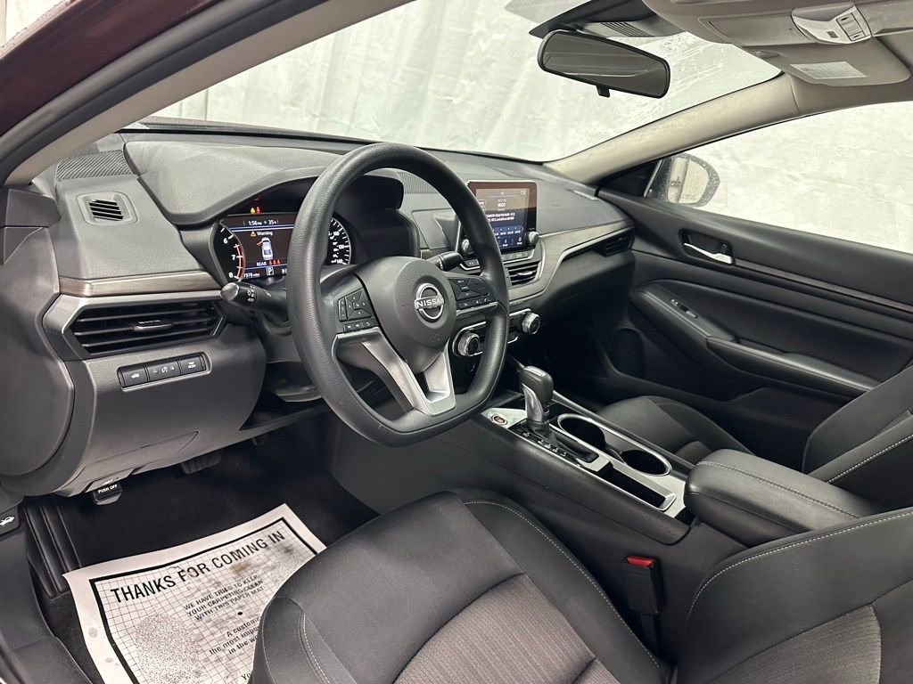 Used 2024 Nissan Altima 2.5 SV image 15