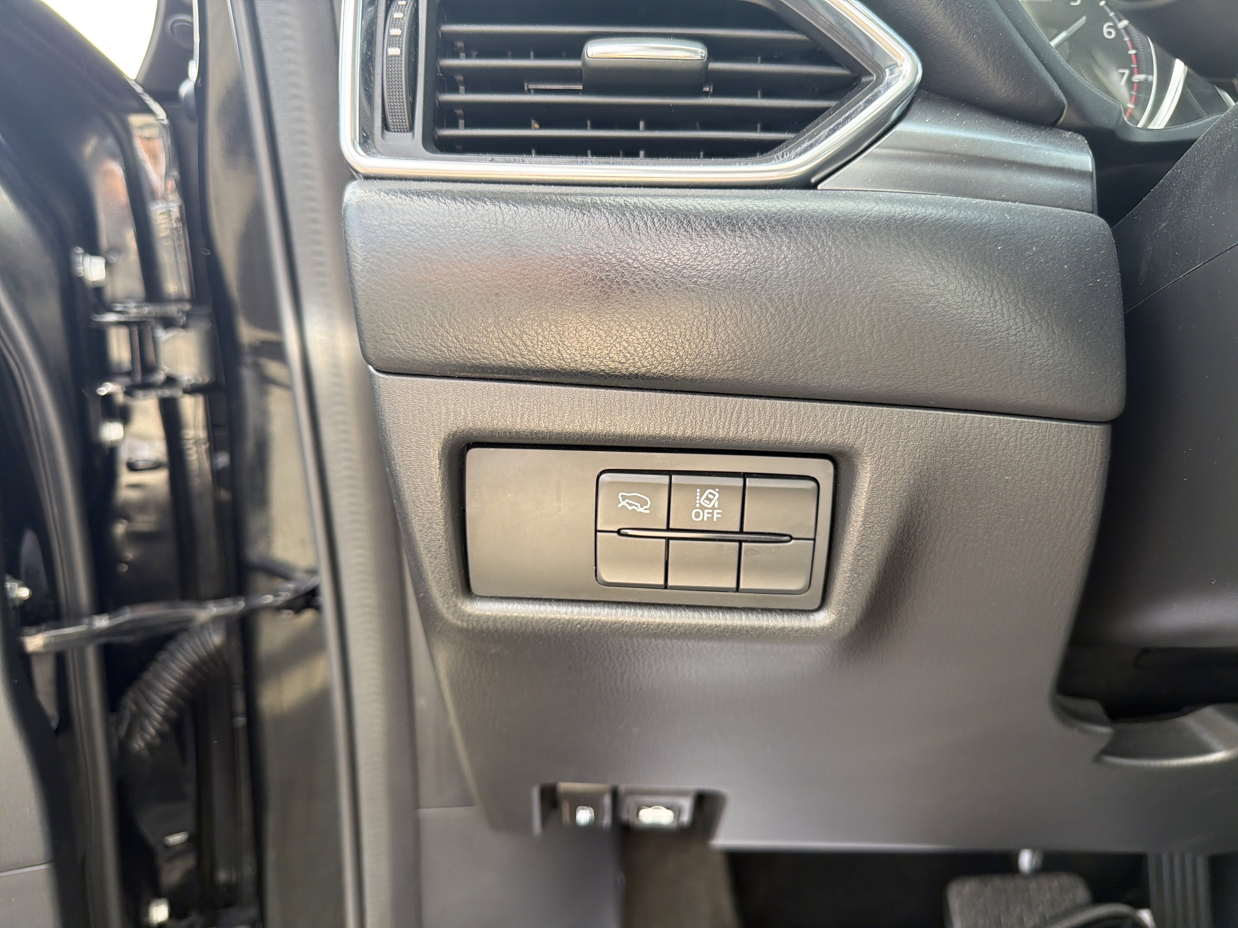 Used 2021 MAZDA CX-5 Touring image 11