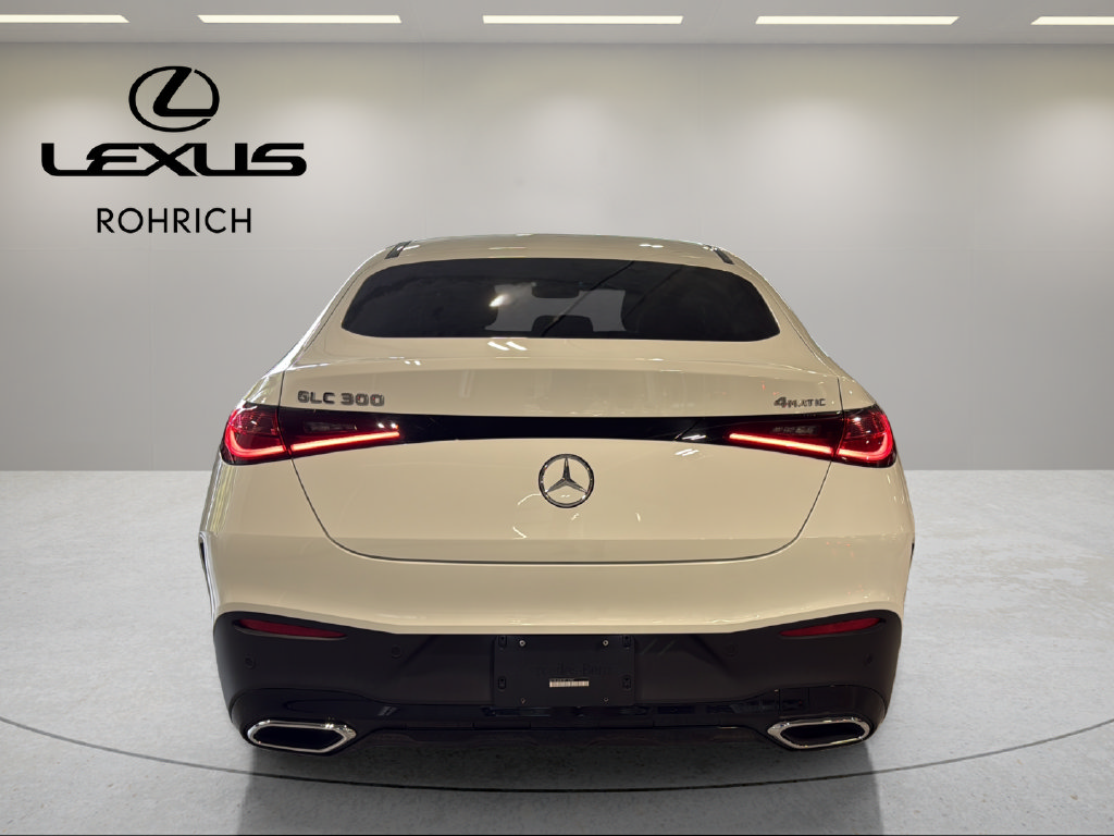 Used 2024 Mercedes-Benz GLC 300 4MATIC image 7