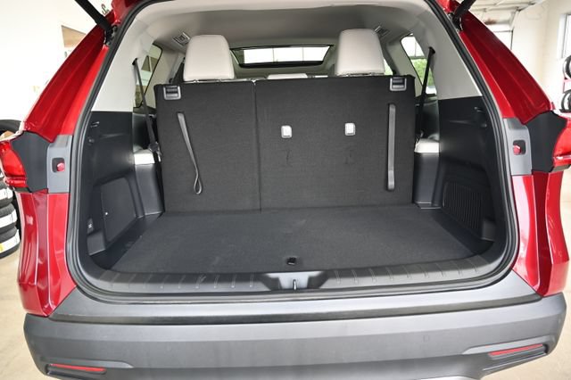 Certified 2026 Toyota Grand Highlander AWD Hybrid image 32