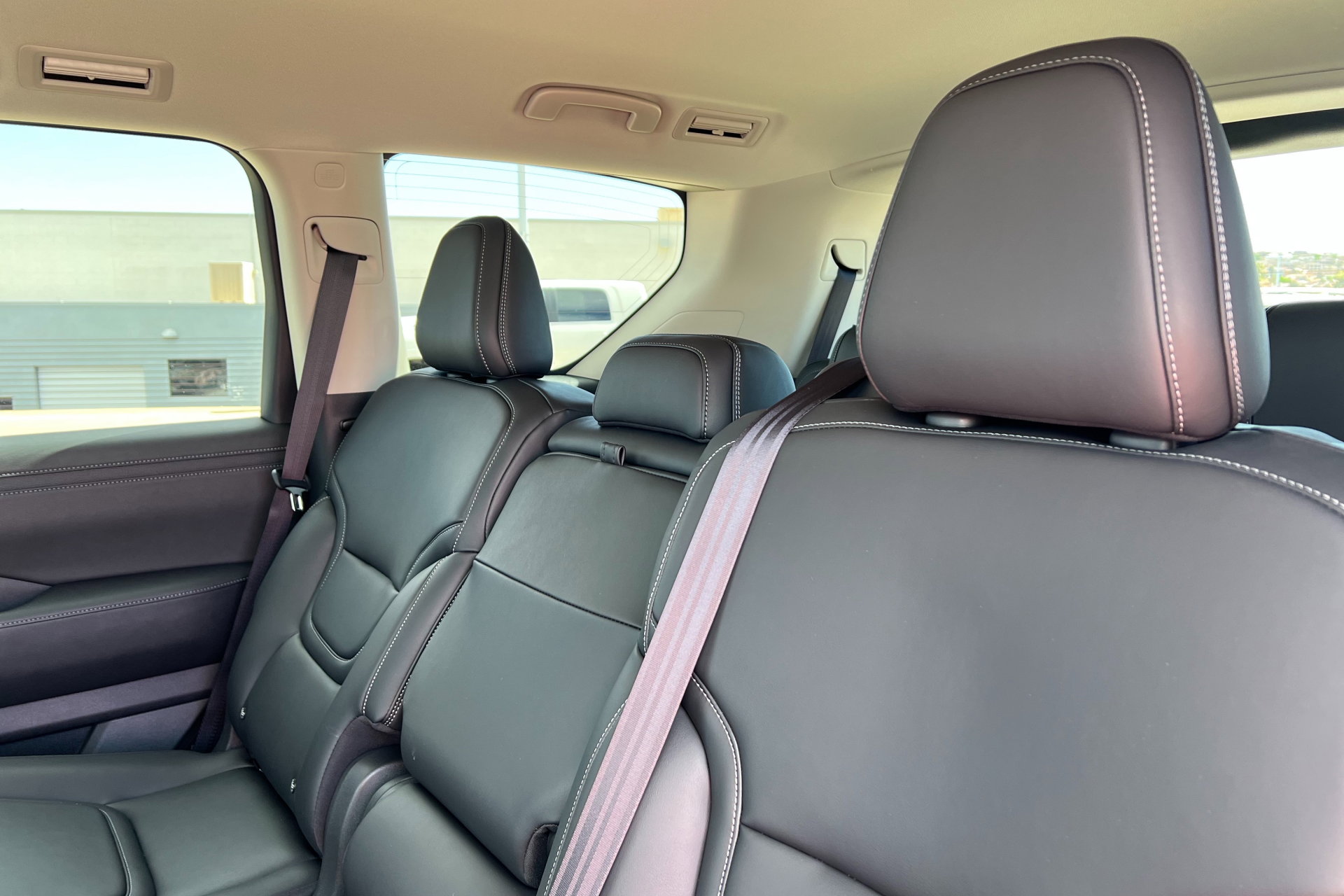 New 2025 Nissan Armada SV image 20