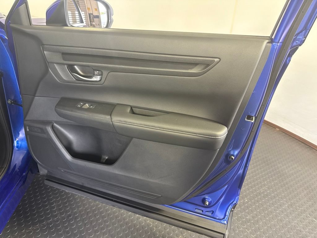 Used 2024 Honda CR-V LX image 5