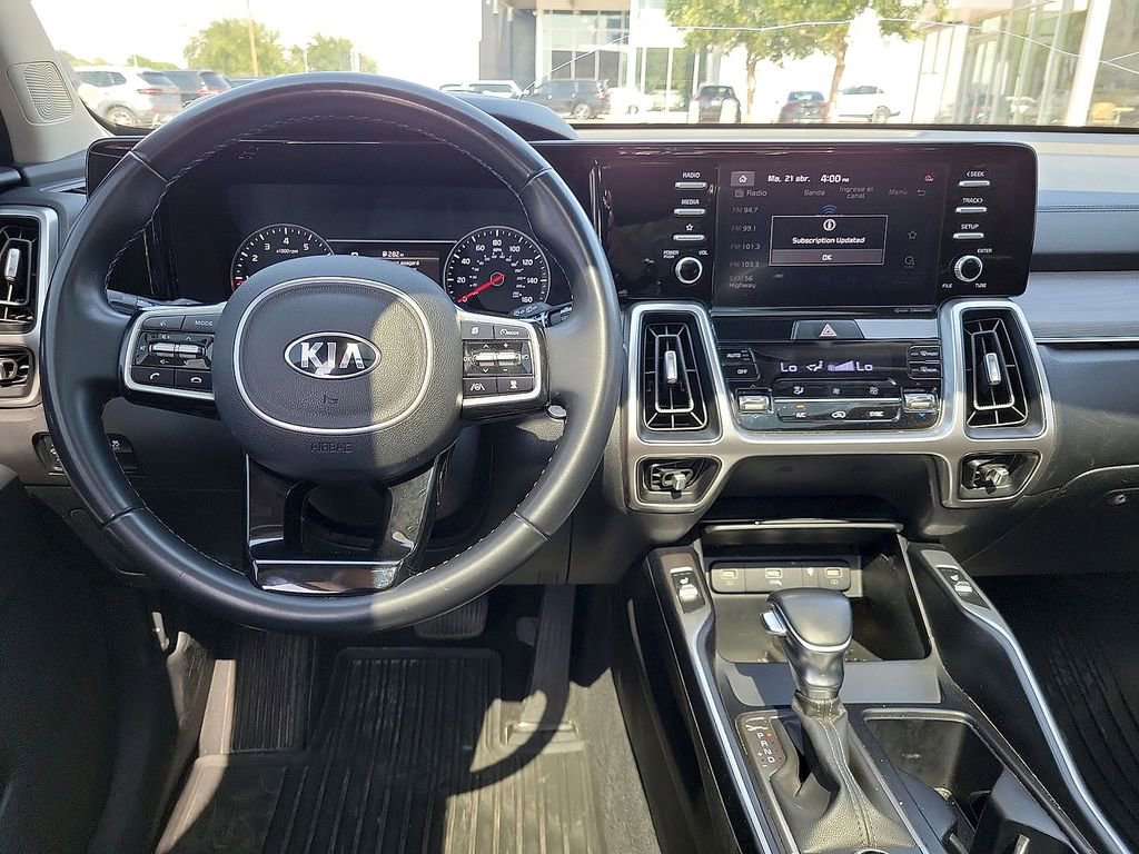 Used 2021 Kia Sorento EX w/ Panoramic Sunroof Package AWD/4WD image 14