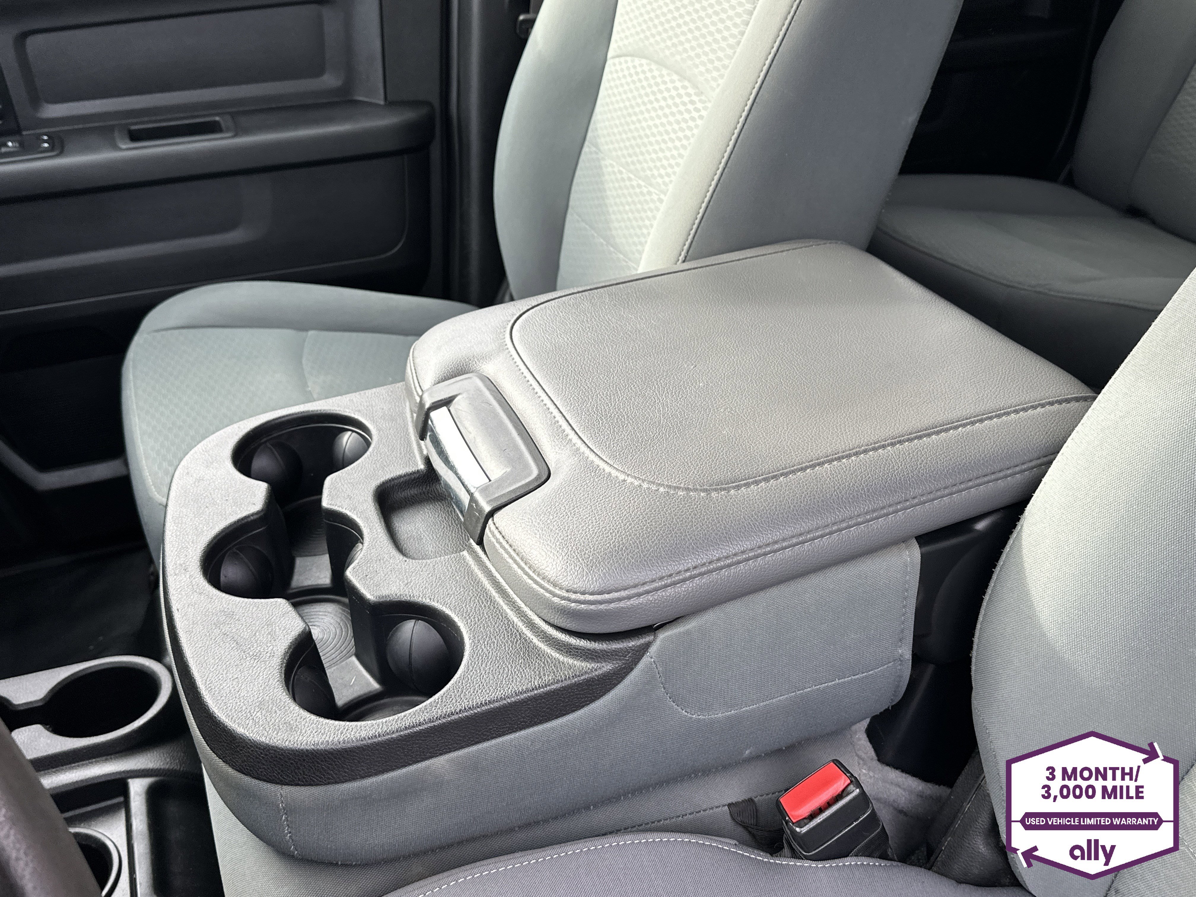 Used 2018 RAM 3500 Tradesman w/ Chrome Appearance Group AWD/4WD image 16