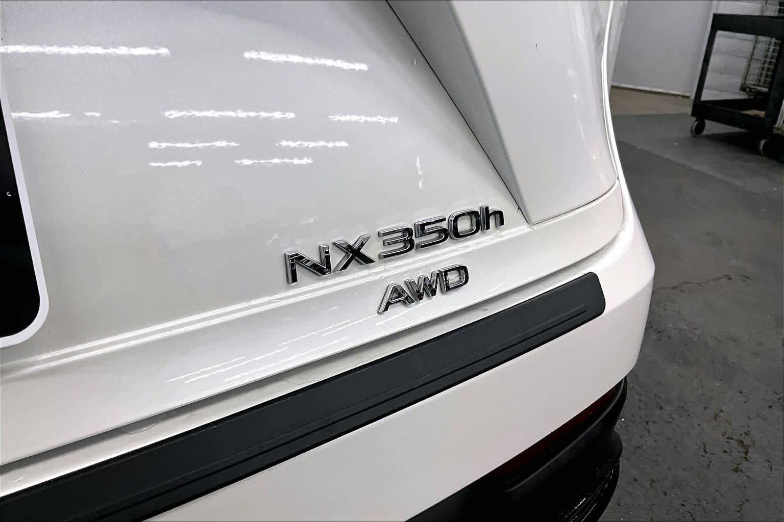 Used 2024 Lexus NX 350h AWD w/ Cold Area Package image 9