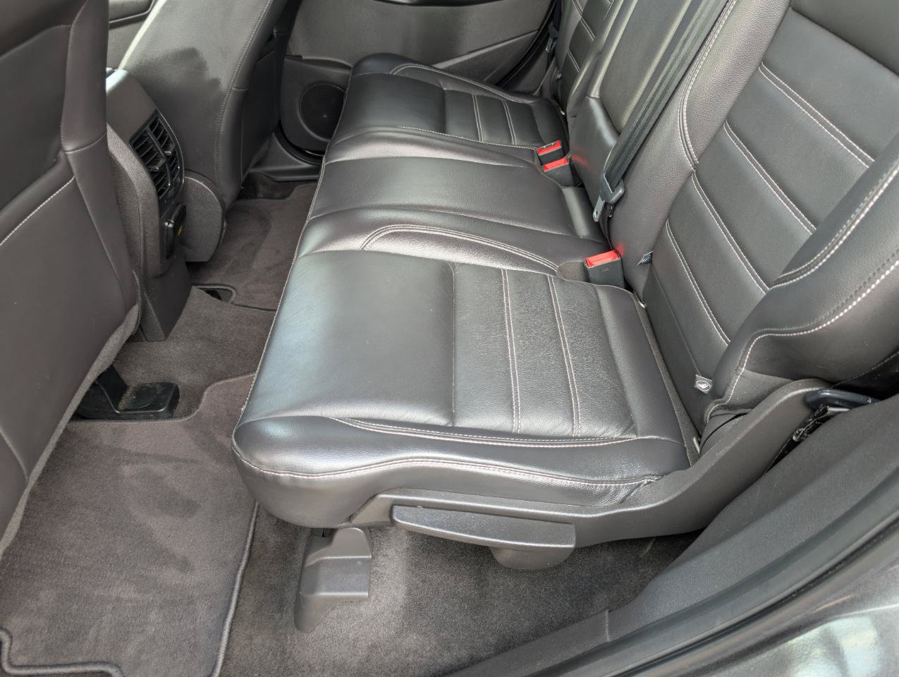 Used 2019 Ford Escape Titanium AWD/4WD image 35