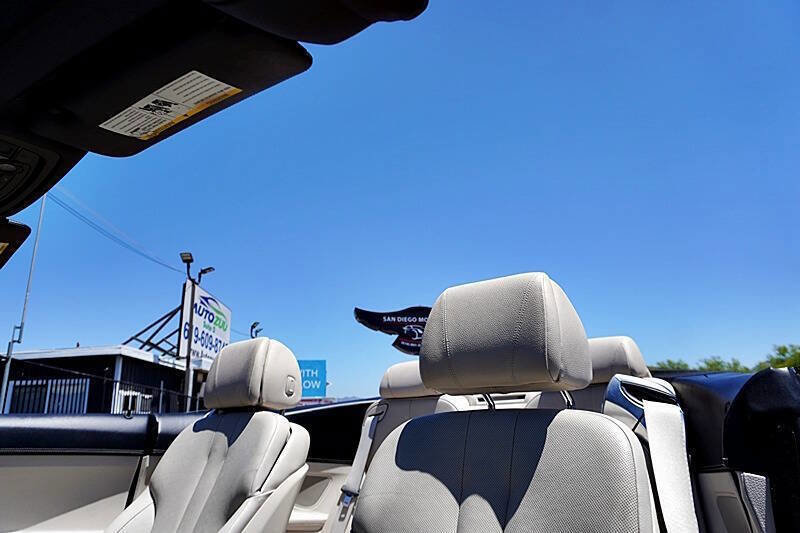 Used 2015 BMW 640i Convertible RWD image 15